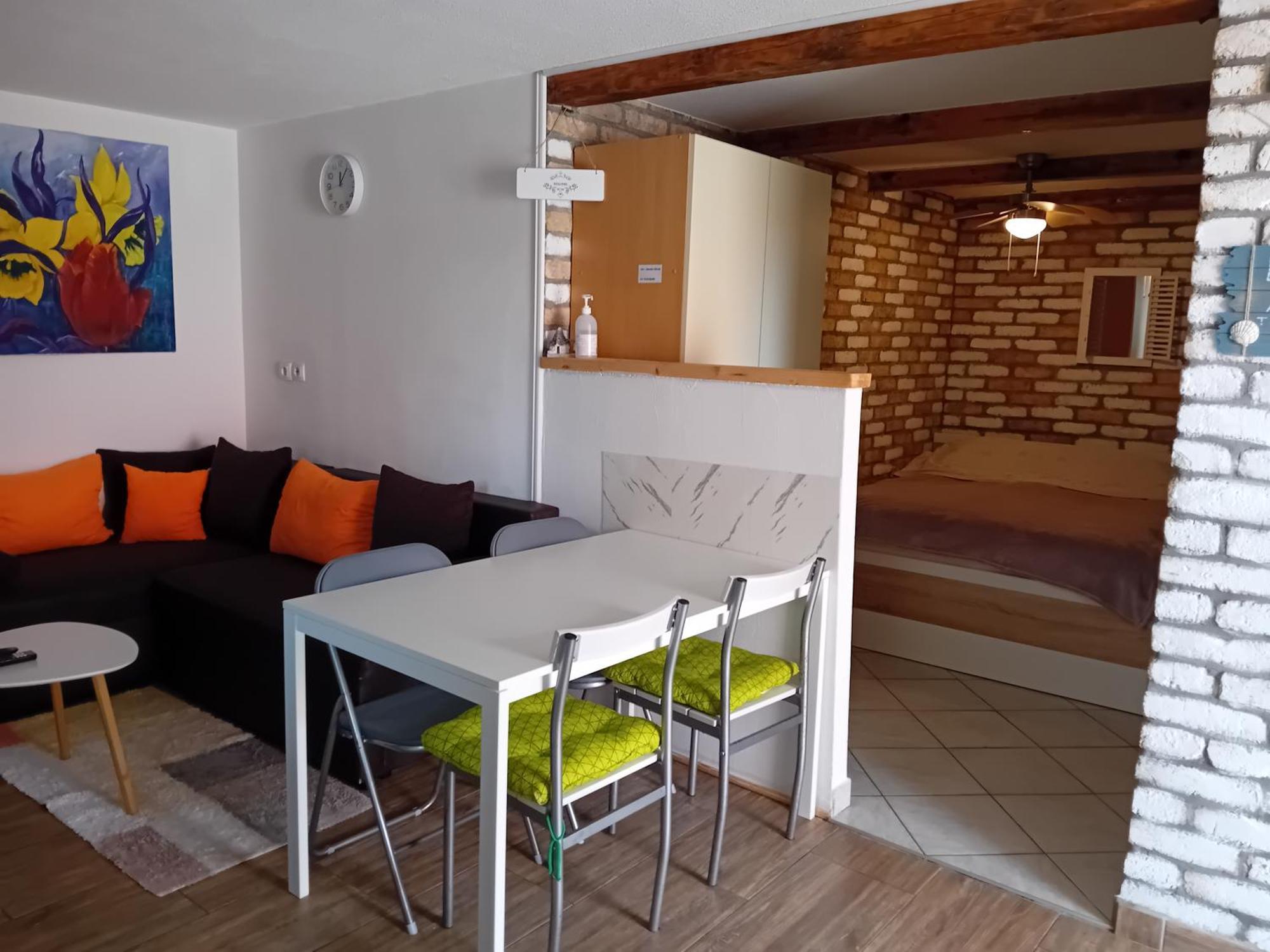 Studio Apartman Dezire Buje Kültér fotó